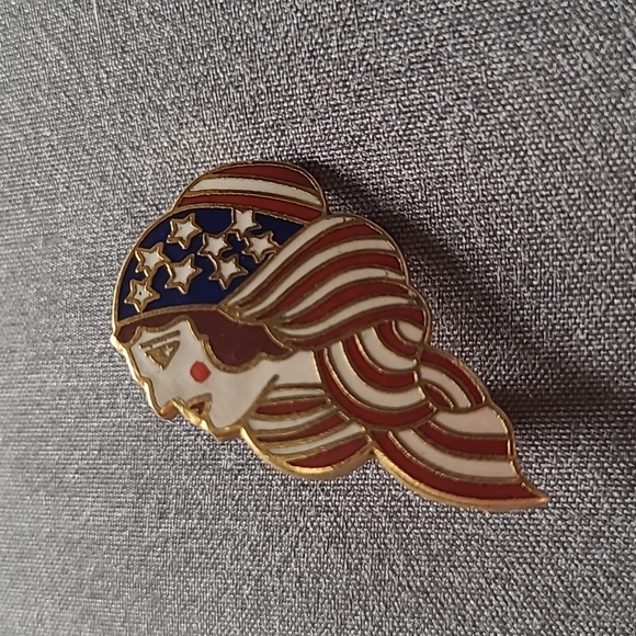 Vintage Patriotic Lapel Pin / Brooch - Picture 9 of 12